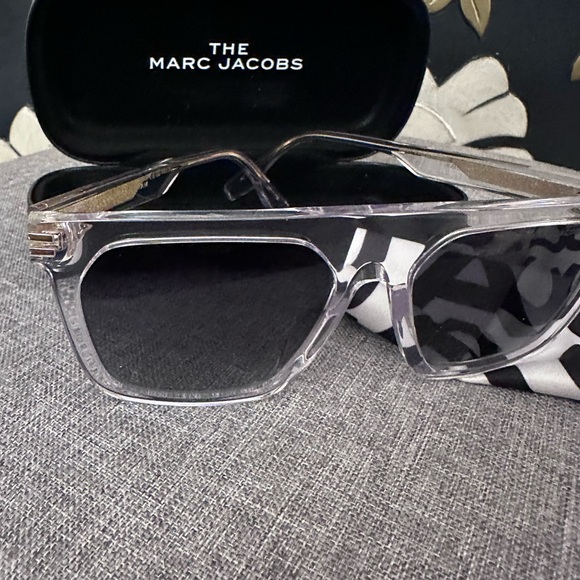Marc Jacobs Transparent Sunglasses with Black Lenses - Picture 3 of 9